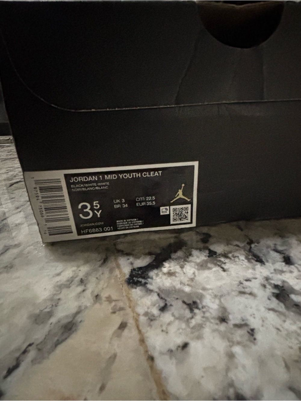 Jordan Youth Sneakers - Black & White cleats